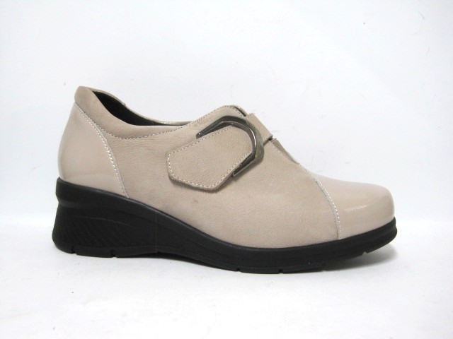 ZAPATO VELCRO COMFORT CLASS BEIGE