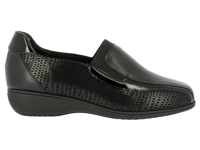 ZAPATO DOCTOR CUTILLAS NEGRO